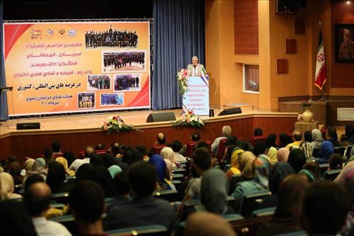 مراسم تجلیل از ورزشکاران قهرمان و مدال آوران هیات شنای خراسان رضوی تیرماه98